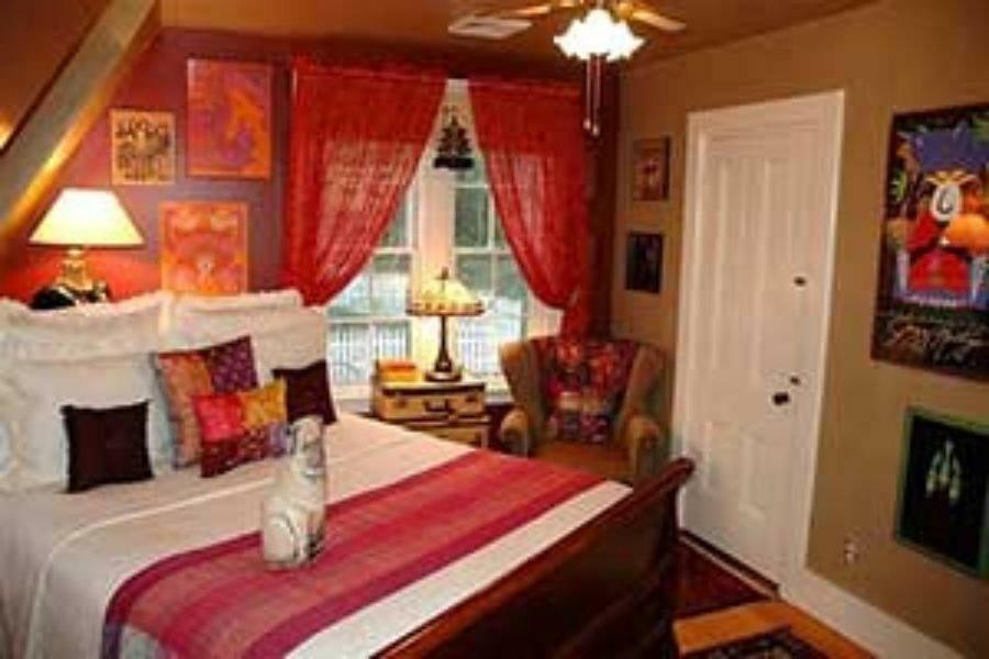 Red Elephant Inn Bed And Breakfast Норт-Конвей Экстерьер фото